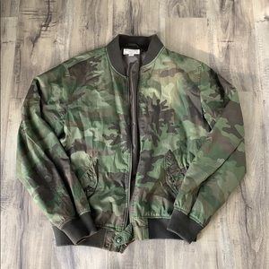 WALLACE & BARNES men’s camo bomber jacket